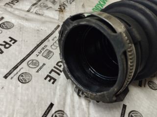 bontott AUDI A4 B8 Szívó Cső