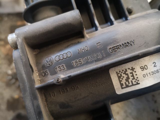 bontott AUDI A4 B8 Szívósor