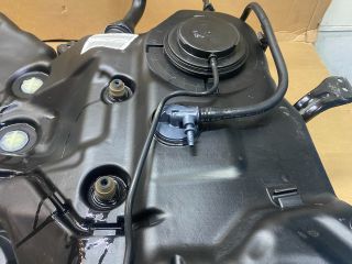 bontott AUDI A4 B8 Tank