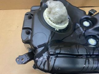 bontott AUDI A4 B8 Tank