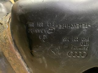 bontott AUDI A4 B8 Tank