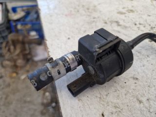 bontott AUDI A4 B8 Tankszellőztető Szelep