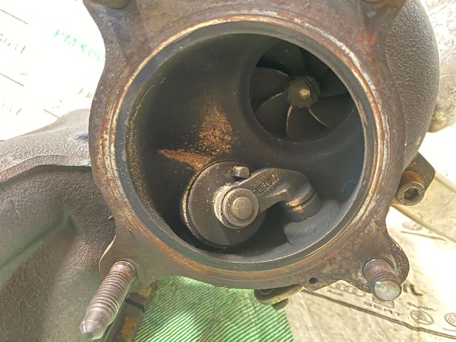 bontott AUDI A4 B8 Turbó