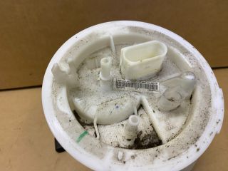 bontott AUDI A4 B8 Üzemanyag Szivattyú