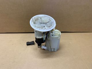 bontott AUDI A4 B8 Üzemanyag Szivattyú