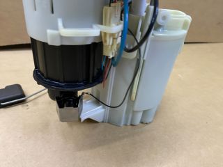 bontott AUDI A4 B8 Üzemanyag Szivattyú