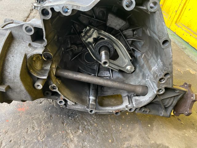 bontott AUDI A4 B8 Váltó (Mechanikus)