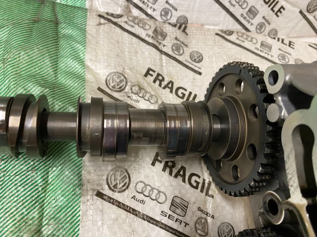 bontott AUDI A4 B8 Vezérműtengely (Magában)