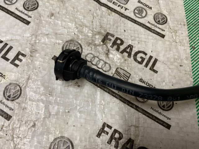 bontott AUDI A4 B8 Vízcső