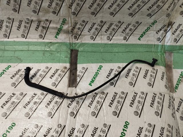 bontott AUDI A4 B8 Vízcső