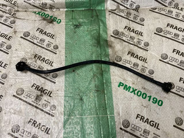 bontott AUDI A4 B8 Vízcső