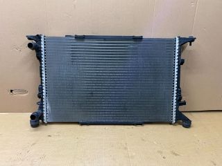 bontott AUDI A4 B8 Vízhűtő Radiátor (Klímás)