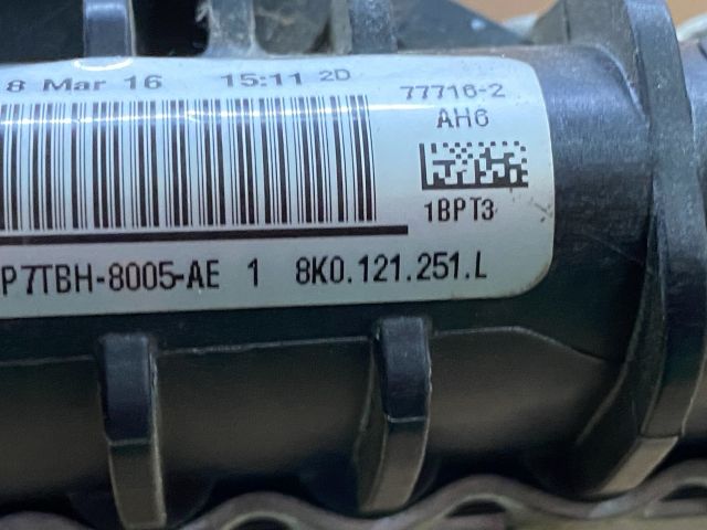 bontott AUDI A4 B8 Vízhűtő Radiátor (Klímás)