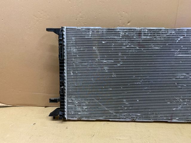 bontott AUDI A4 B8 Vízhűtő Radiátor (Klímás)