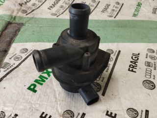 bontott AUDI A4 B8 Vízpumpa
