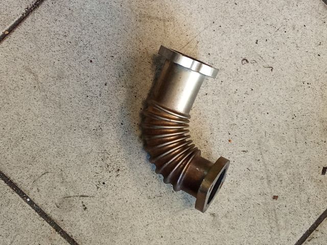 bontott AUDI A4 B8 EGR Hűtő Cső