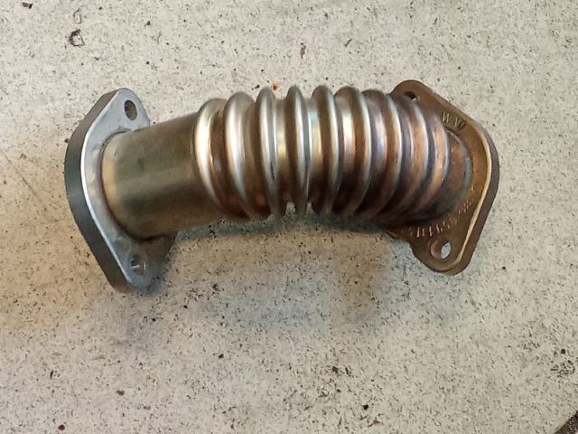 bontott AUDI A4 B8 EGR Hűtő Cső