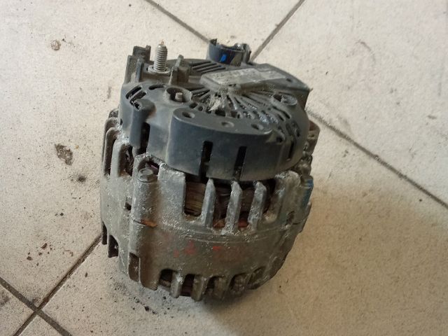 bontott AUDI A4 B8 Generátor