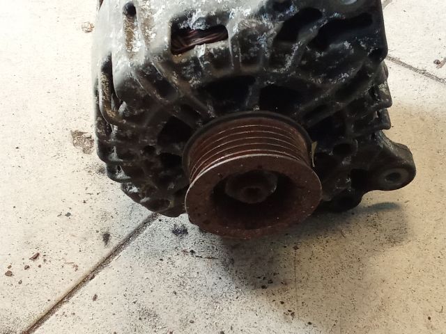 bontott AUDI A4 B8 Generátor