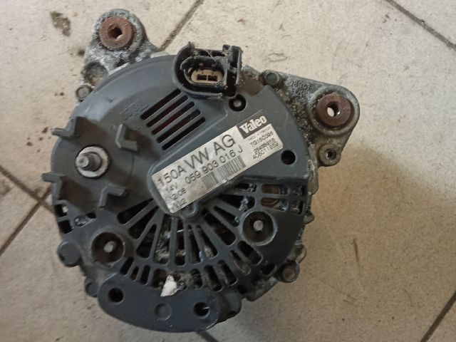 bontott AUDI A4 B8 Generátor