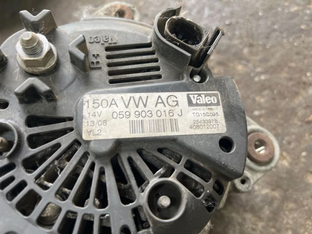 bontott AUDI A4 B8 Generátor