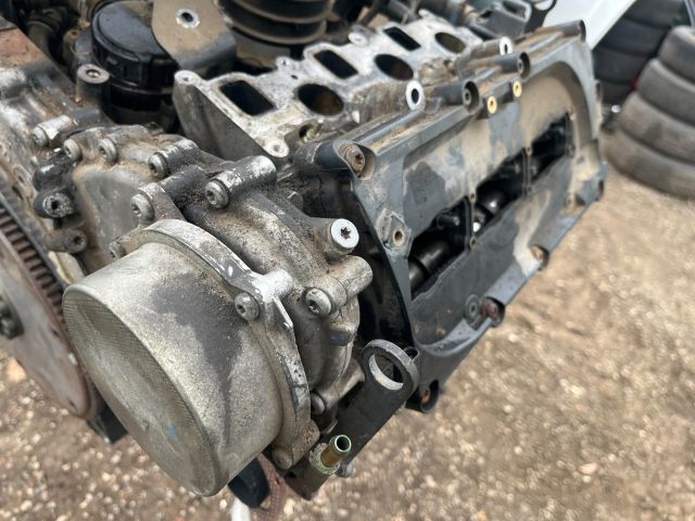 bontott AUDI A4 B8 Jobb Hengerfej (V-Motor/Boxer)