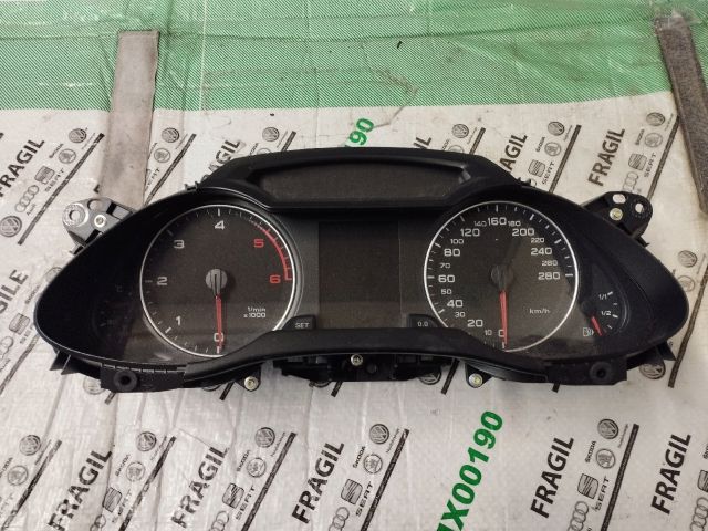 bontott AUDI A4 B8 Kilométeróra