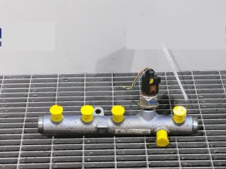 bontott AUDI A4 B8 Közösnyomócső