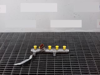 bontott AUDI A4 B8 Közösnyomócső