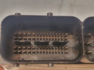bontott AUDI A4 B8 Motorvezérlő