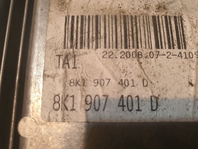 bontott AUDI A4 B8 Motorvezérlő