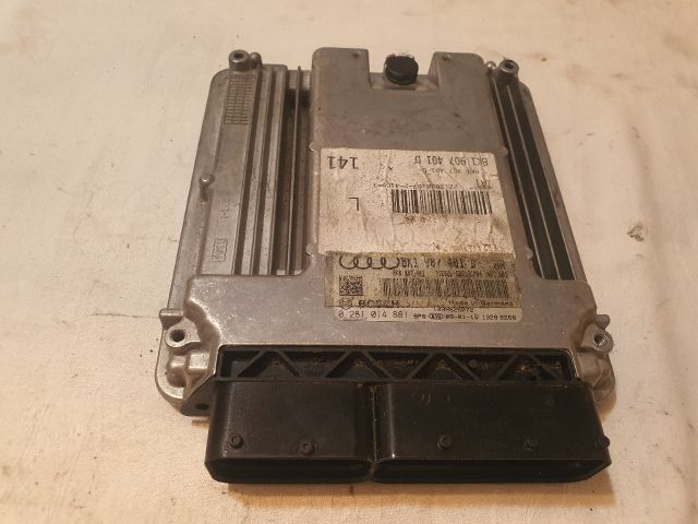 bontott AUDI A4 B8 Motorvezérlő