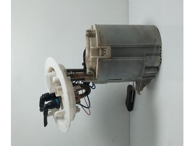 bontott AUDI A4 B8 Üzemanyag Szivattyú