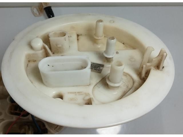 bontott AUDI A4 B8 Üzemanyag Szivattyú