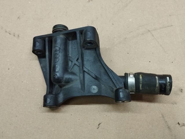 bontott AUDI A4 B8 Vízcső