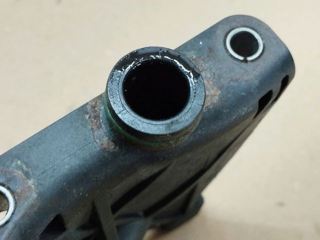 bontott AUDI A4 B8 Vízcső