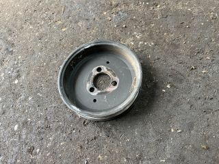 bontott AUDI A4 B8 Vízpumpa Szíjtárcsa