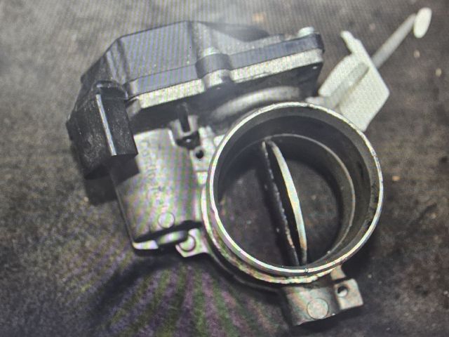 bontott AUDI A4 B8 Fojtószelep (Elektromos)