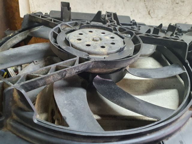 bontott AUDI A4 B8 Hűtőventilátor