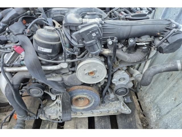 bontott AUDI A4 B8 Motor (Fűzött blokk hengerfejjel)