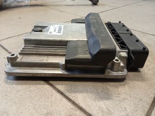 bontott AUDI A4 B8 Motorvezérlő