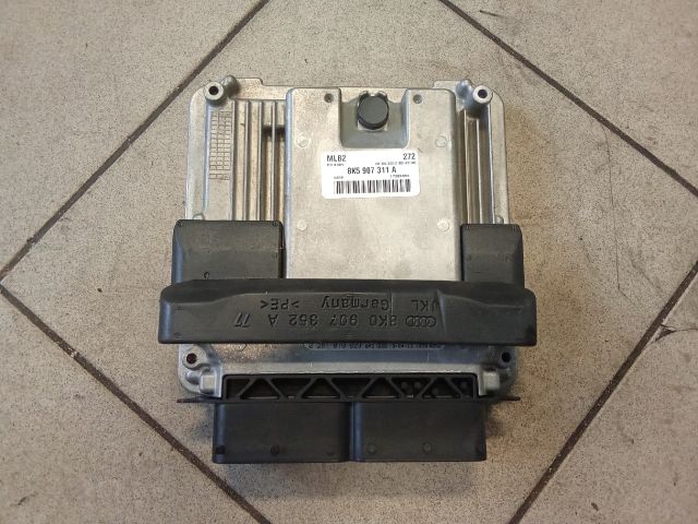 bontott AUDI A4 B8 Motorvezérlő