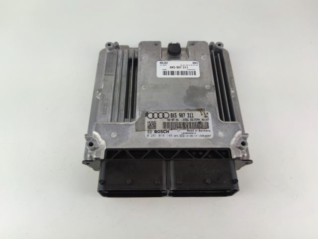 bontott AUDI A4 B8 Motorvezérlő