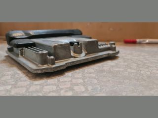 bontott AUDI A4 B8 Motorvezérlő