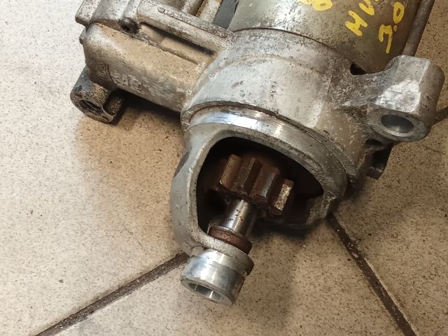 bontott AUDI A4 B8 Önindító