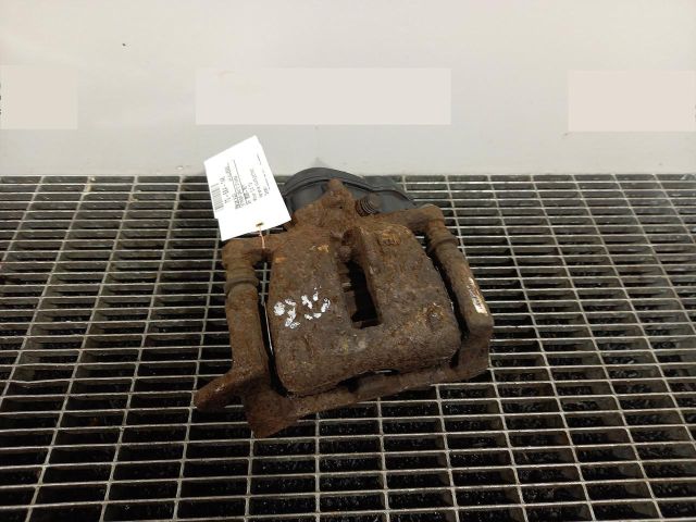 bontott AUDI A4 B8 Bal hátsó Féknyereg Munkahengerrel