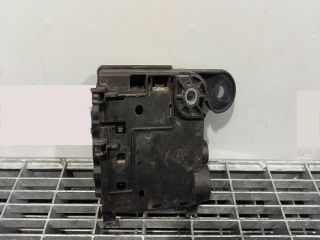 bontott AUDI A4 B8 Biztosítéktábla Motortér