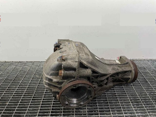 bontott AUDI A4 B8 Differenciálmű Tartó Bak