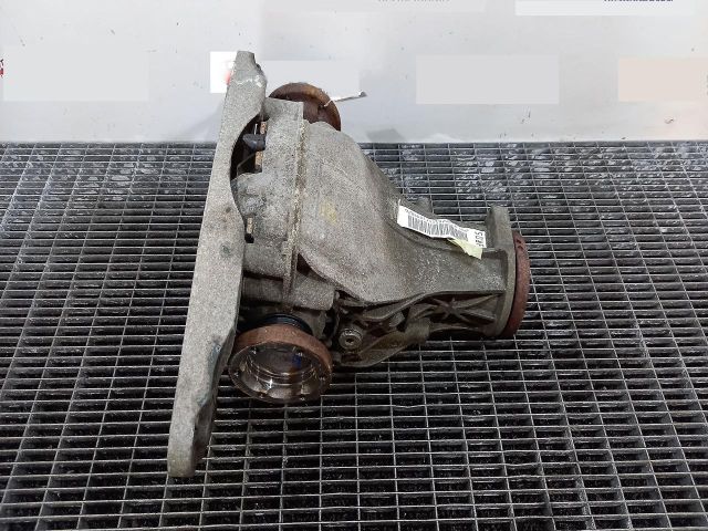 bontott AUDI A4 B8 Differenciálmű Tartó Bak