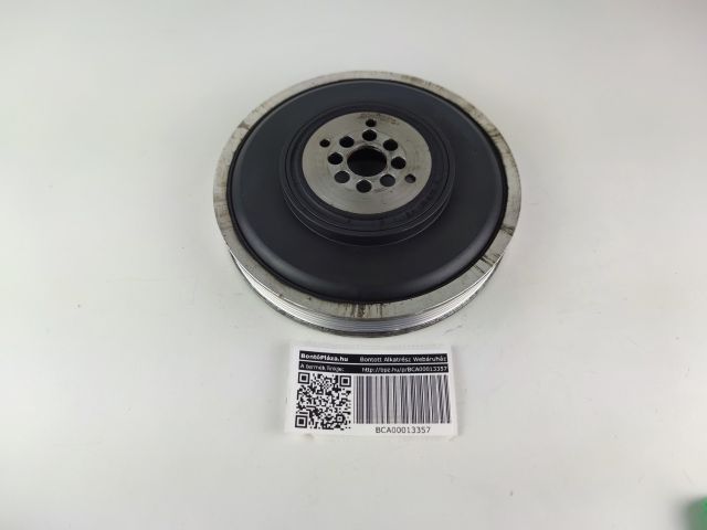 bontott AUDI A4 B8 Főtengely Szíjtárcsa